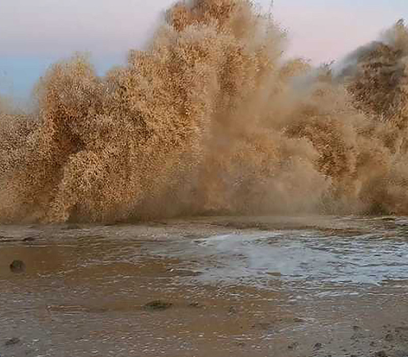 Clay eroding waves. Bethan Clyne.
